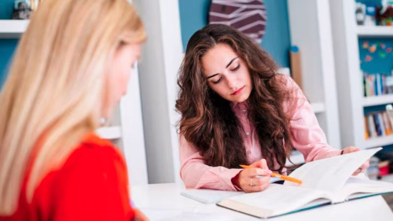 Education Counselors for Career Clarity